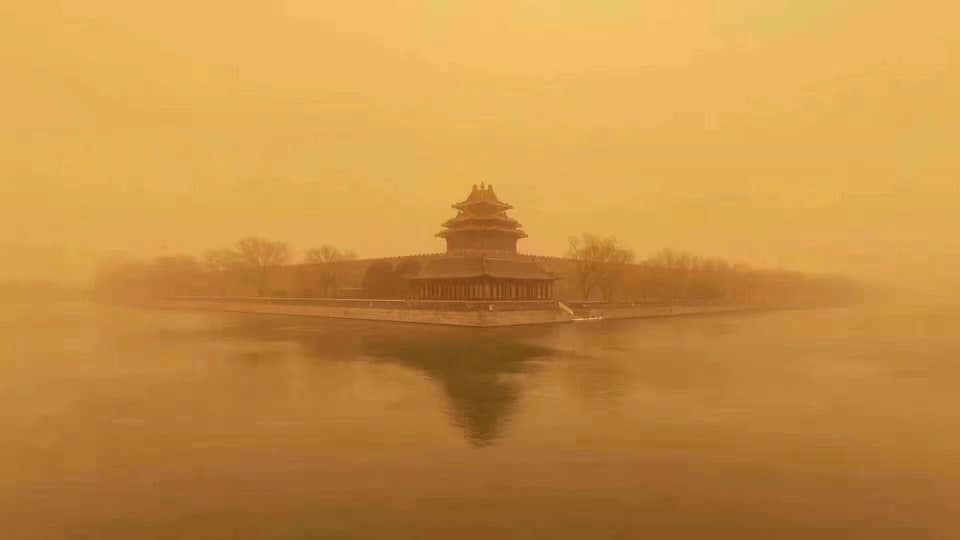 На Пекин обрушилась самая мощная песчаная буря десятилетия.Вокруг Света. Украина