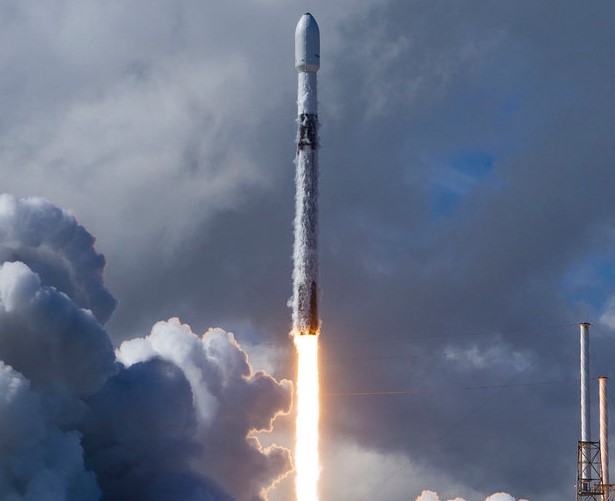 Новый рекорд SpaceX: ракета Falcon 9 полетела в девятый раз.Вокруг Света. Украина