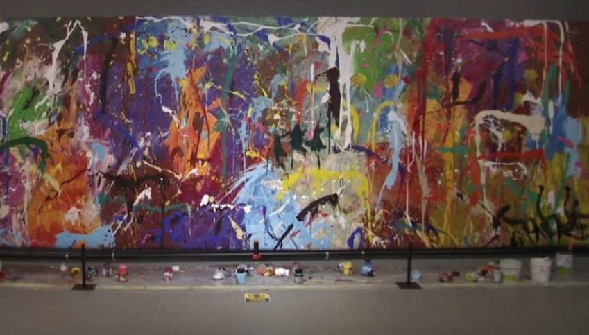 В Сеуле влюбленные приняли инсталляцию за раскраску и испортили картину за $ 440 тысяч