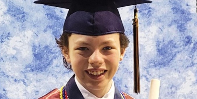 Плоды карантина: в США 12-летний мальчик заканчивает колледж
