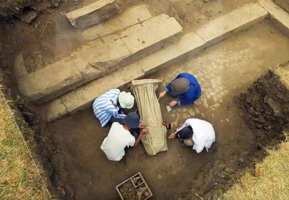 В Турции раскопали статую женщины без головы: находке 1800 лет.Вокруг Света. Украина