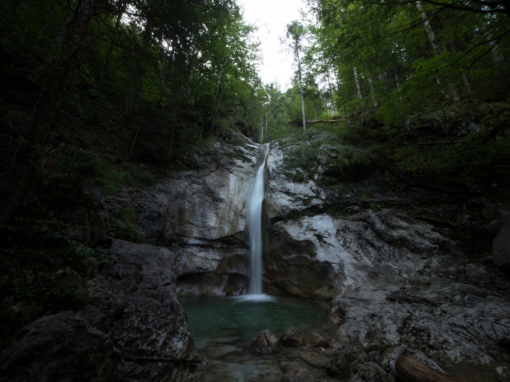 В Баварии из-за блогеров закрыли популярный водопад