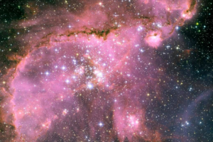 Молодые и горячие звезды сияют в Малом Магеллановом облаке: фото дня