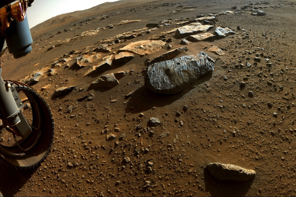 Ровер Perseverance обнаружил в почве Марса следы воды.Вокруг Света. Украина
