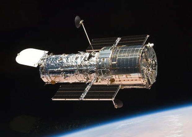 Hubble останется с нами еще на пять лет, несмотря на поломки и конкурента