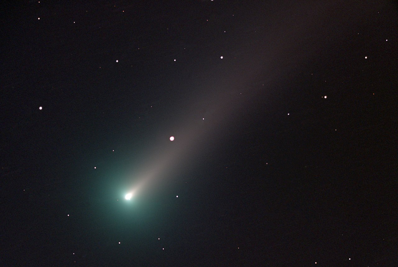 Солнечный зонд снял комету Леонарда: видео.Вокруг Света. Украина