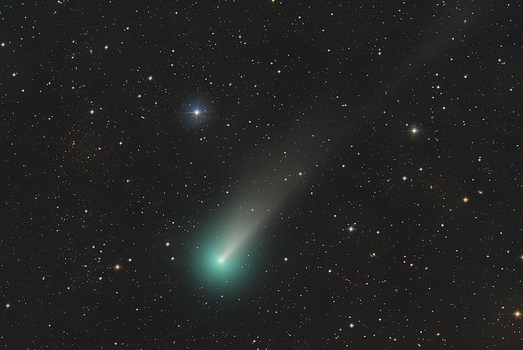 Астрономический календарь на  декабрь: комета века, звездопад года и зимнее солнцестояние