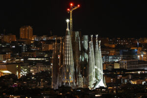 В Барселоне впервые за 45 лет открыли новую башню Саграда Фамилия