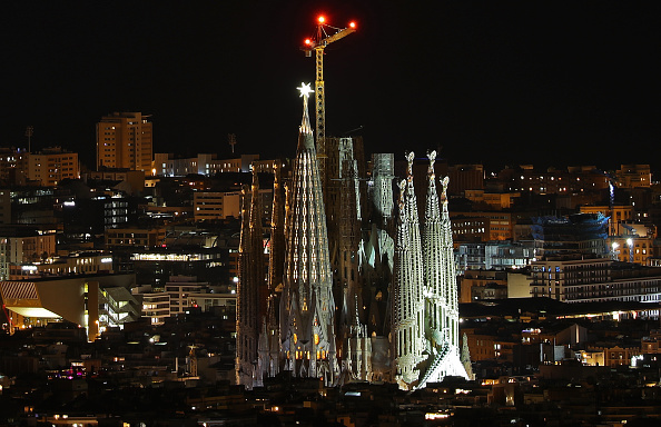 В Барселоне впервые за 45 лет открыли новую башню Саграда Фамилия