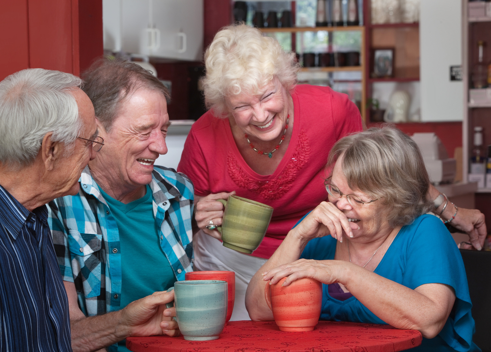 Смех в пожилом возрасте снижает риск инвалидности на 30%.Вокруг Света. Украина