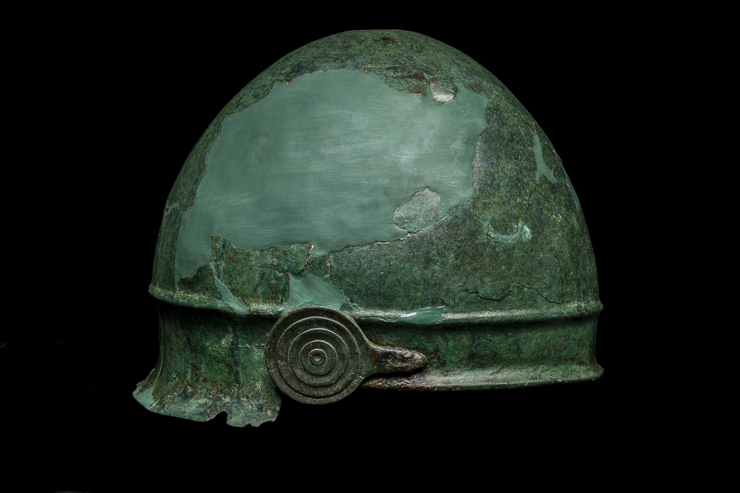 У всех на виду: ученые обнаружили надпись внутри музейного этрусского шлема. Видео.Вокруг Света. Украина