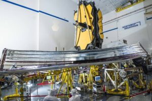 Телескоп «Джеймс Уэбб» полностью развернул солнцезащитный экран в космосе