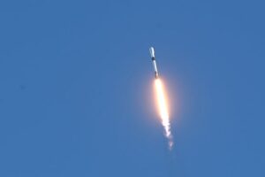 SpaceX потеряет 40 запущенных на орбиту спутников после геомагнитного шторма