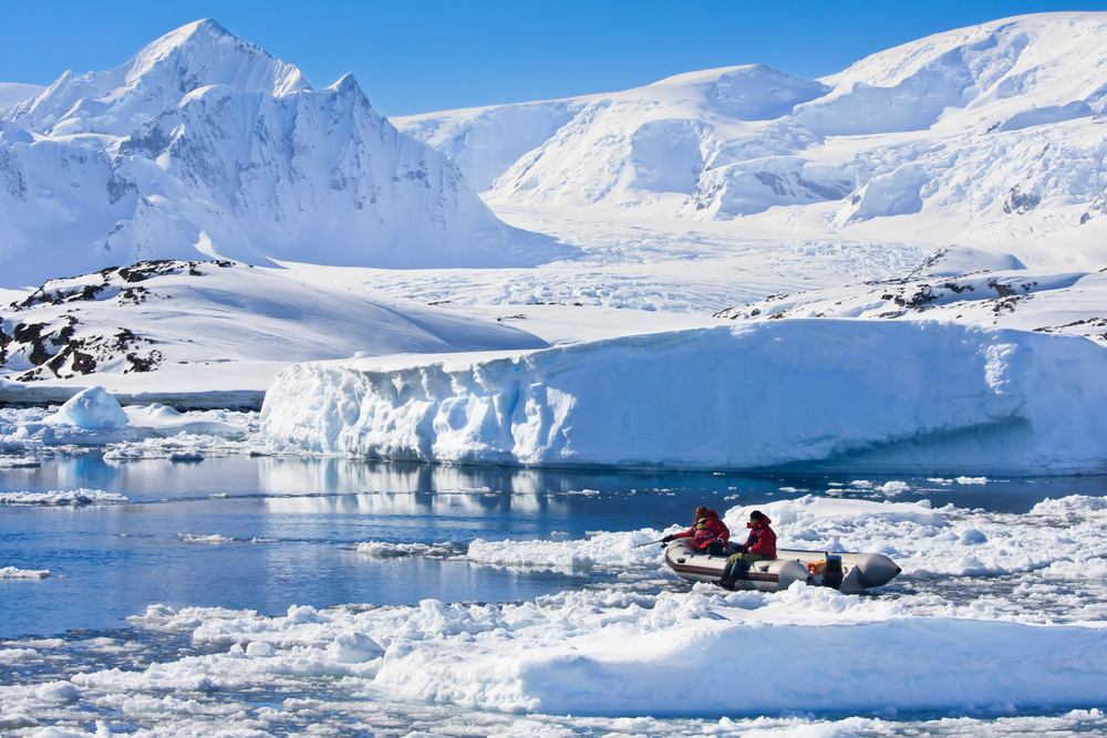 Глобальное потепление: туристы вредят экологии Антарктиды