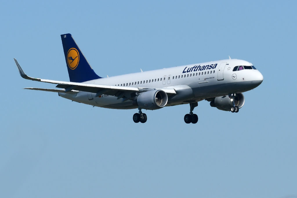 Проблеми з авіасполученням в Україні: авіакомпанії Lufthansa Group частково скасовують рейси