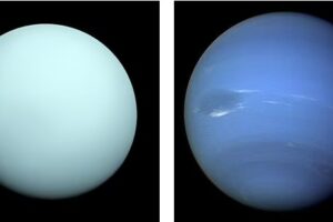 Почему Уран светлее Нептуна