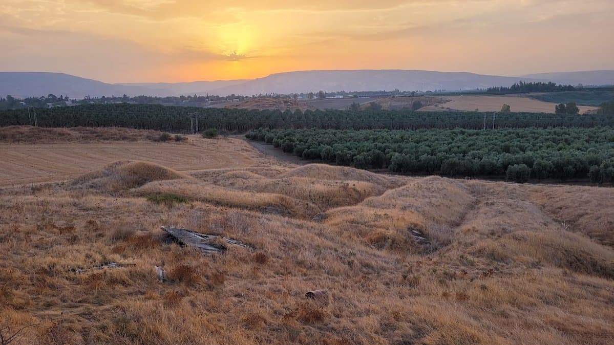 Археологи нашли позвонок самого древнего жителя Иорданской долины.Вокруг Света. Украина